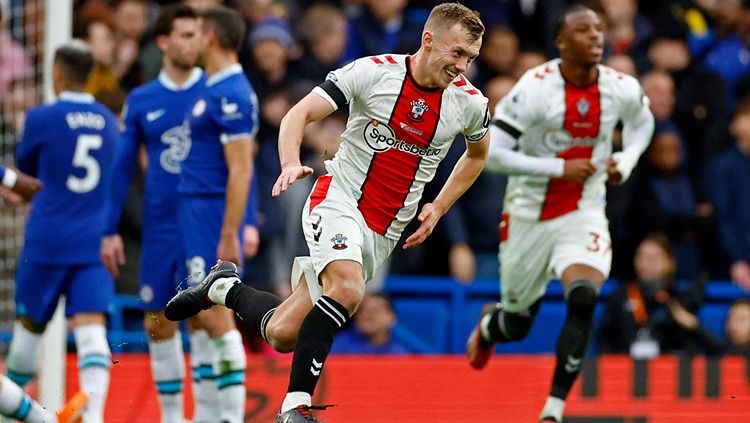 Selebrasi James Ward-Prowse di laga Chelsea vs  Southampton (18/02/23). (Foto: Reuters/Andrew Boyers) Copyright: © Reuters/Andrew Boyers