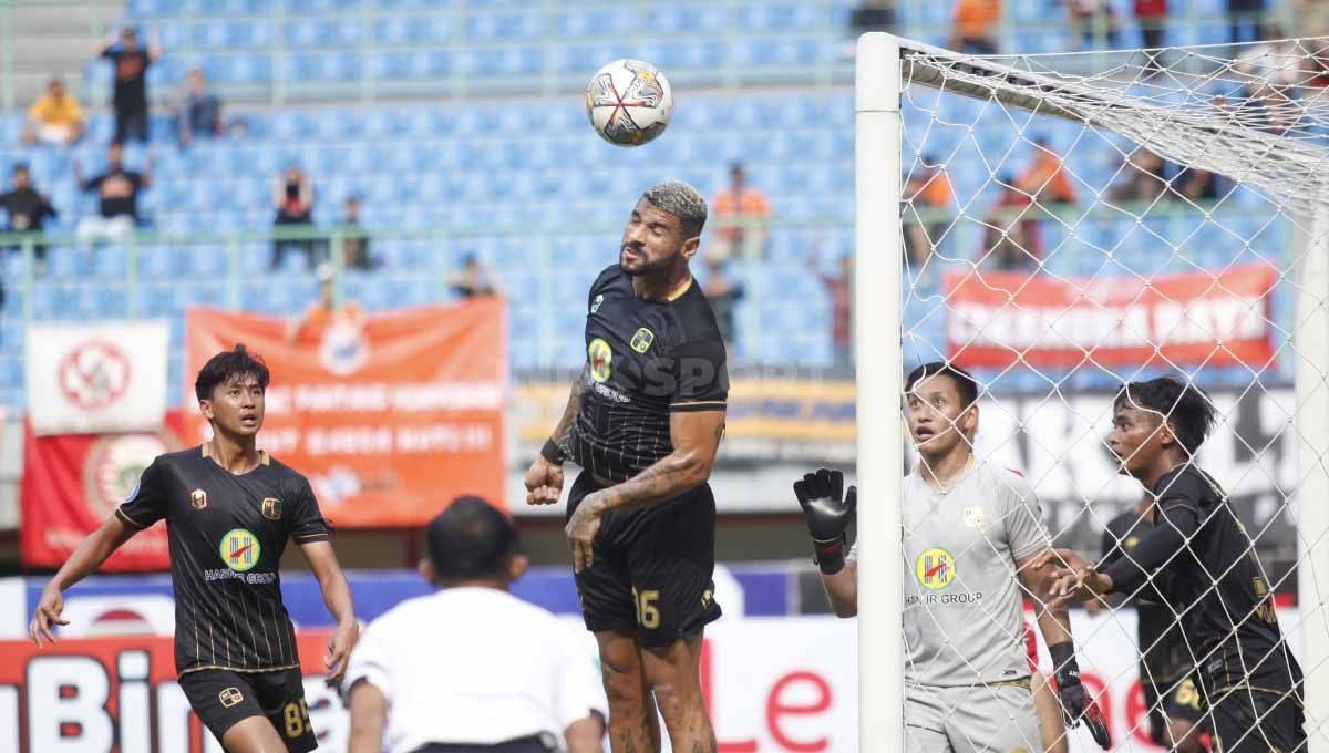 Pertandingan Liga 1 pekan ke-26 antara Persija Jakarta vs Barito Putera di Stadion Patriot Candrabhaga, Bekasi, Rabu (22/02/23). Copyright: © Herry Ibrahim/Indosport
