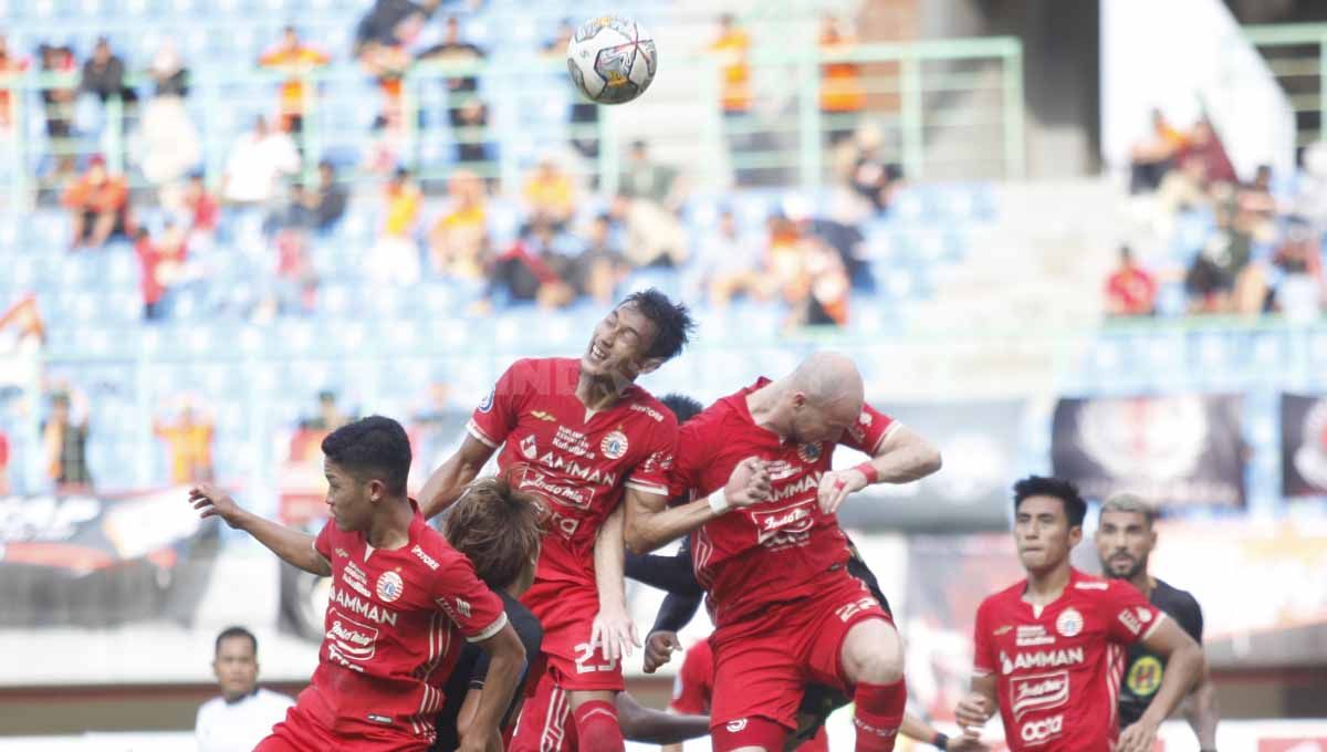 Pertandingan Liga 1 pekan ke-26 antara Persija Jakarta vs Barito Putera di Stadion Patriot Candrabhaga, Bekasi, Rabu (22/02/23). Copyright: © Herry Ibrahim/Indosport