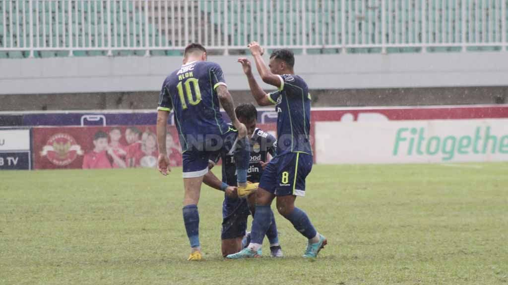 Pertandingan Persib Bandung vs Arema FC, pada pekan ke-26 Liga 1 2022-2023 di Stadion Pakansari, Bogor, Kamis (23/02/23). Copyright: © Arif Rahman/INDOSPORT