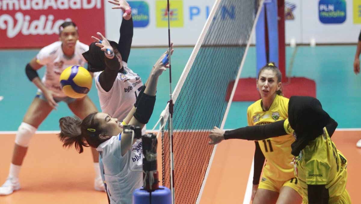 Bandung BJB Tandamata saat menghadapi Gresik Petrokimia Pupuk Indonesia, pada Final Four Proliga 2023 di GOR Tridharma, Gresik, Sabtu (25/02/23). (Foto: Dok. Proliga) Copyright: © Dok. Proliga