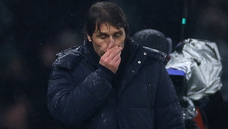 Ekspresi kecewa Antonio Conte pasca laga Tottenham Hotspur vs AC Milan (09/03/23). (Foto: Reuters/Paul Childs) Copyright: © Reuters/Paul Childs
