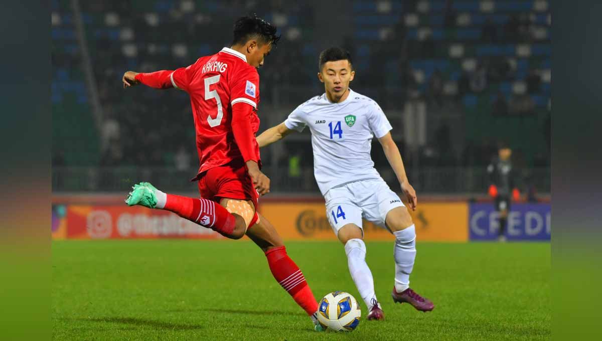 Pertandingan antara Uzbekistan U-20 vs Timnas Indonesia U-20 pada laga AFC U20 Asian Cup. (Foto: PSSI) Copyright: © PSSI