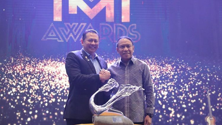 Menpora Zainudin Amali di IMI Awards 2021 dan 2022. Copyright: © Humas Kemenpora