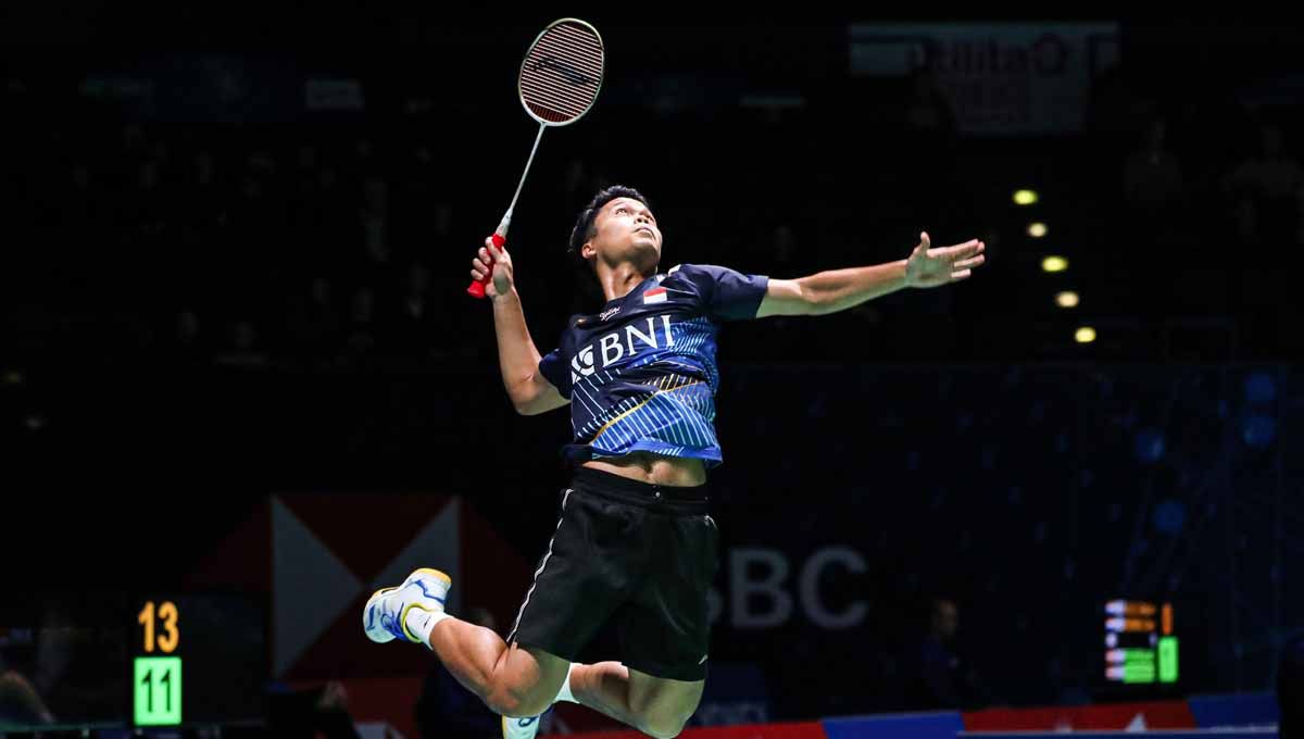 Tunggal putra Indonesia Anthony Sinisuka Ginting di laga perdana All England pada Selasa (14/3/2023) waktu Inggris. (Foto: PBSI) Copyright: © PBSI