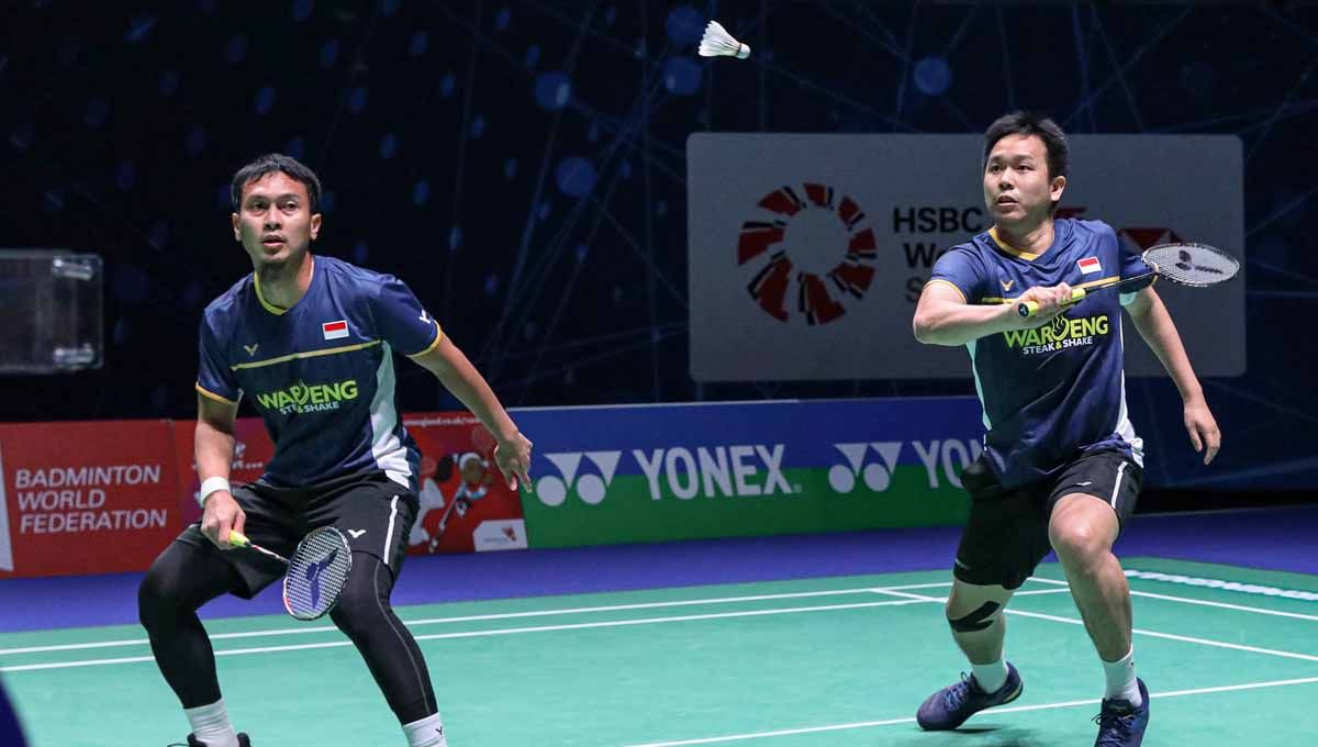 Pasangan ganda putra Indonesia, Mohammad Ahsan/Hendra Setiawan, di laga perdana All England 2023. Foto: PBSI. Copyright: © PBSI