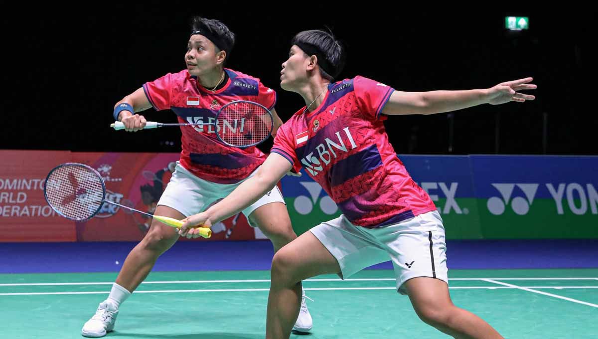 Pasangan ganda putri Indonesia Apriyani Rahayu/Siti Fadia Silva Ramadhanti di laga perdana All England. (Foto: PBSI) Copyright: © PBSI