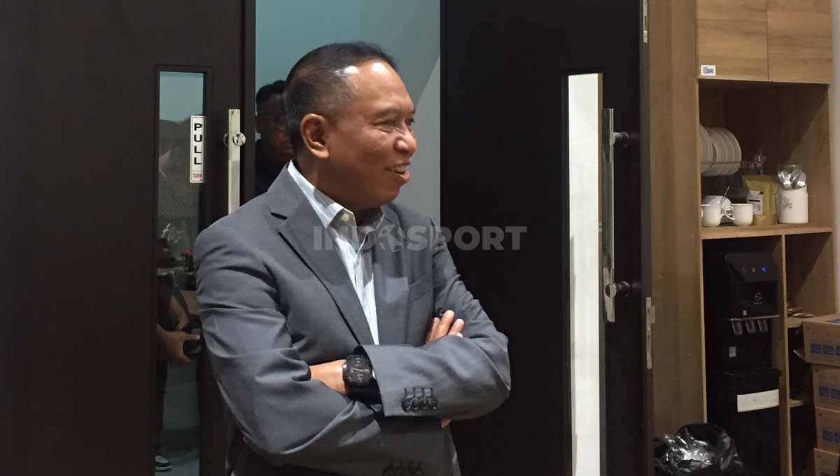 Wakil Ketua Umum PSSI, Zainudin Amali, merasa ketar-ketar menanti sanksi dari FIFA untuk Indonesia usai dicabut sebagai tuan rumah Piala Dunia U-20 2023. Copyright: © Petrus Manus Da' Yerimon