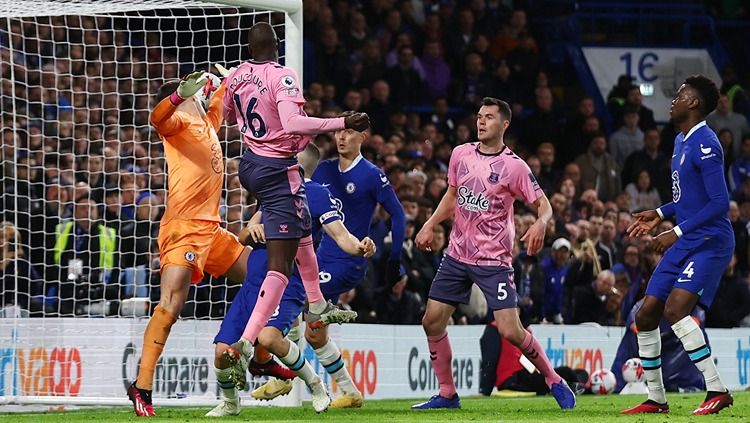 Abdoulaye Doucoure mencetak golnya di laga Chelsea vs Everton (19/03/23). (Foto: Reuters/Matthew Childs) Copyright: © Reuters/Matthew Childs