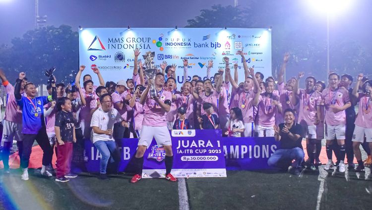 Ikatan Alumni Elektro ITB IAE berhasil menjuarai IA-ITB Cup 2023 di Jakarta. Copyright: © IA-ITB Cup 2023