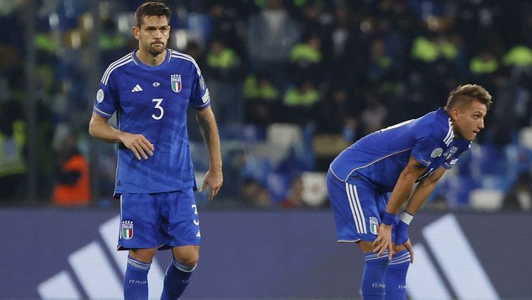 Pertandingan Kualifikasi Euro 2024 antara Italia vs Inggris. Copyright: © REUTERS/Ciro De Luca