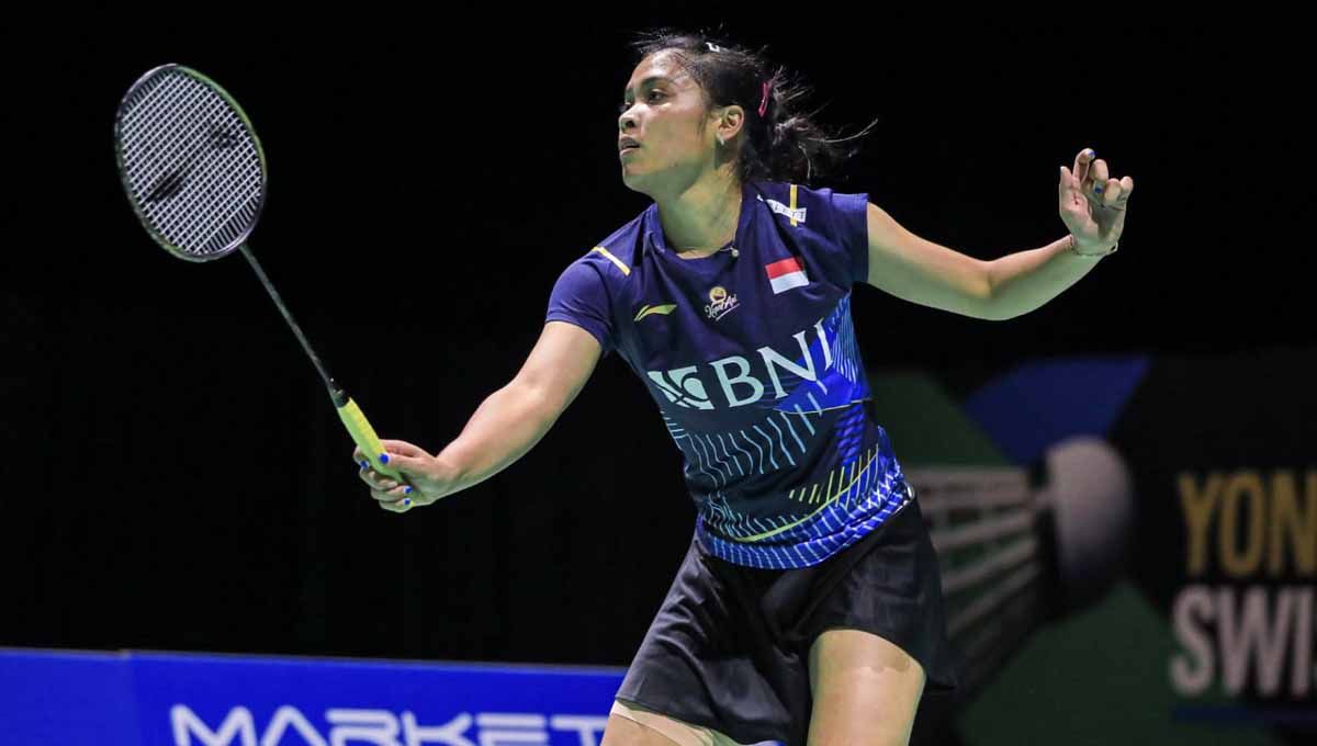 Reaksi mengharukan Gregoria Mariska, tunggal putri Indonesia yang baru saja mencetak sejarah luar biasa dengan menempati ranking 10 BWF per Selasa (02/05/23). Copyright: © PBSI