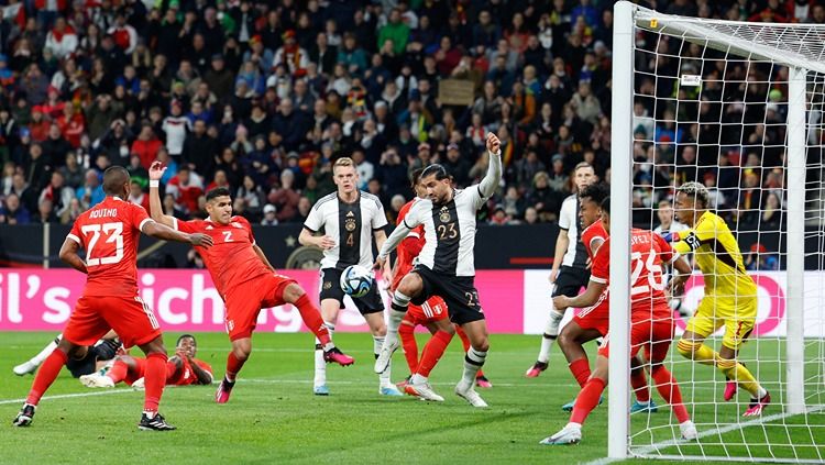 Aksi Emre Can di laga Jerman vs Peru (26/03/23). (Foto: REUTERS/Heiko Becker) Copyright: © REUTERS/Heiko Becker