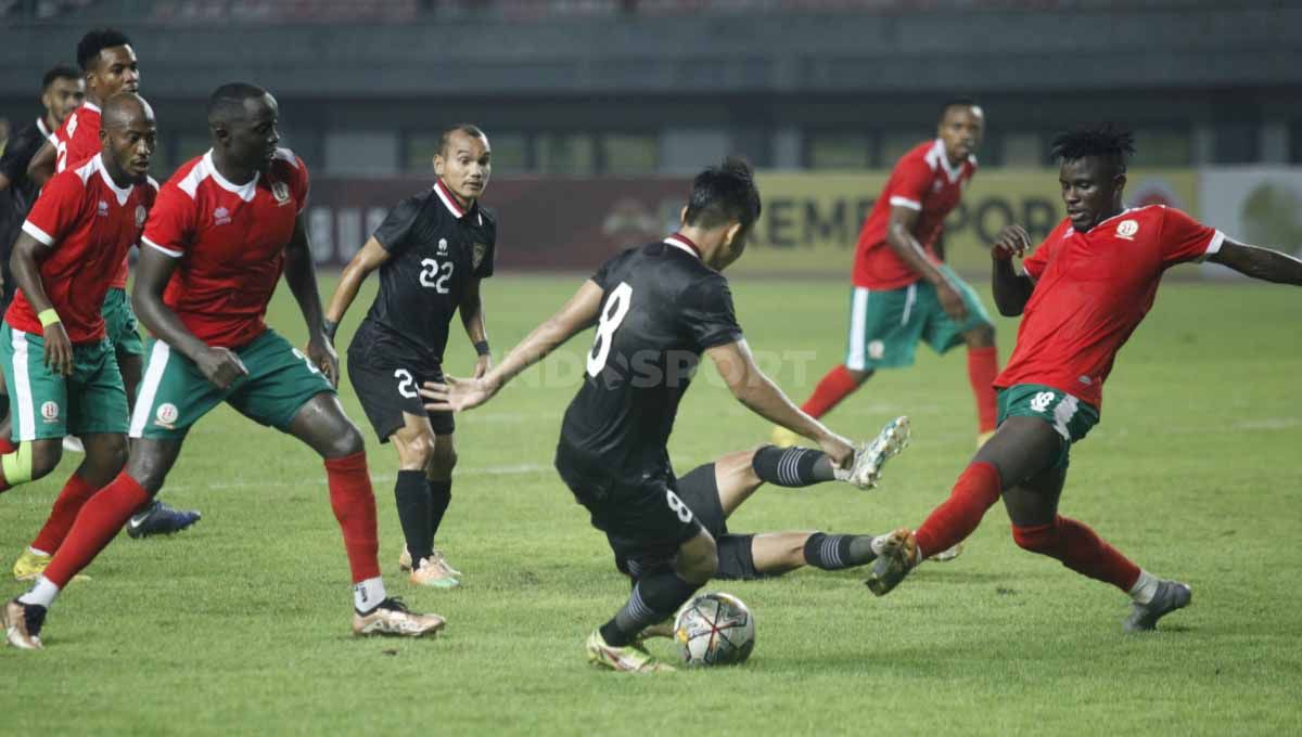 Pertandingan antara Burundi melawan Timnas Indonesia pada FIFA Matchday di stadion Patriot Candrabhaga, Bekasi, Selasa (28/03/23). Copyright: © Herry Ibrahim/INDOSPORT