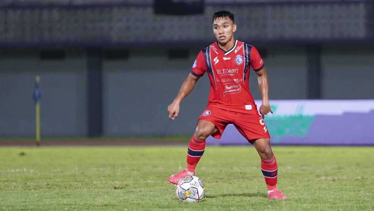Pemain Arema FC Arkhan Fikri pada laga Liga 1 antara Persita Tangerang vs Arema FC di Stadion Indomilk Arena (Tangerang), Sabtu (01/04/23). (Foto: MO Arema FC) Copyright: © MO Arema FC