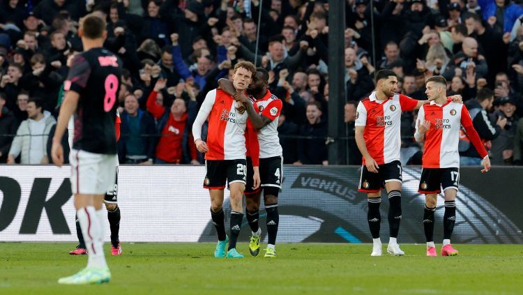 Mats Wieffer dari Feyenoord merayakan gol pertama mereka REUTERS-Piroschka Van De Wow Copyright: © REUTERS-Piroschka Van De Wow