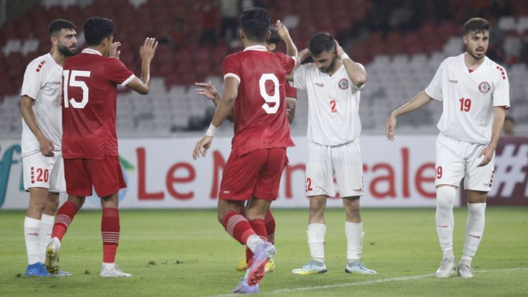 Aksi Pemain Timnas U-22 saat Menghadapi Lebanon di Laga Uji Coba Copyright: © Herry Ibrahim/INDOSPORT