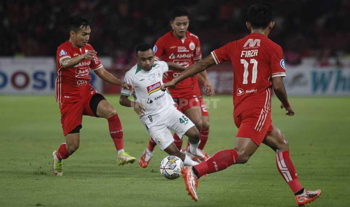 Laga Liga 1 antara Persija Jakarta vs PSS Sleman di Stadion Utama Gelora Bung Karno (Jakarta), Sabtu (15/04/23). Copyright: © Herry Ibrahim/INDOSPORT