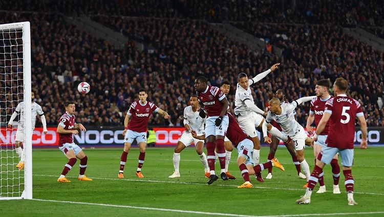 Pertandingan pekan ke-33 Liga Inggris West Ham United vs Liverpool. Reuters/Matthew Childs Copyright: © Reuters/Matthew Childs