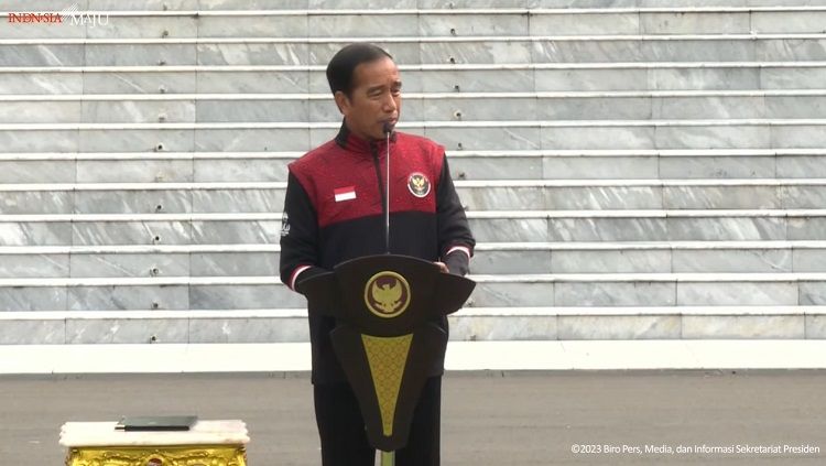 Presiden Republik Indonesia, Joko Widodo, resmi melepas kontingen Indonesia untuk SEA Games 2023 Kamboja di Istana Merdeka, Jakarta, Selasa (02/05/23). Copyright: © Youtube Sekretariat Presiden