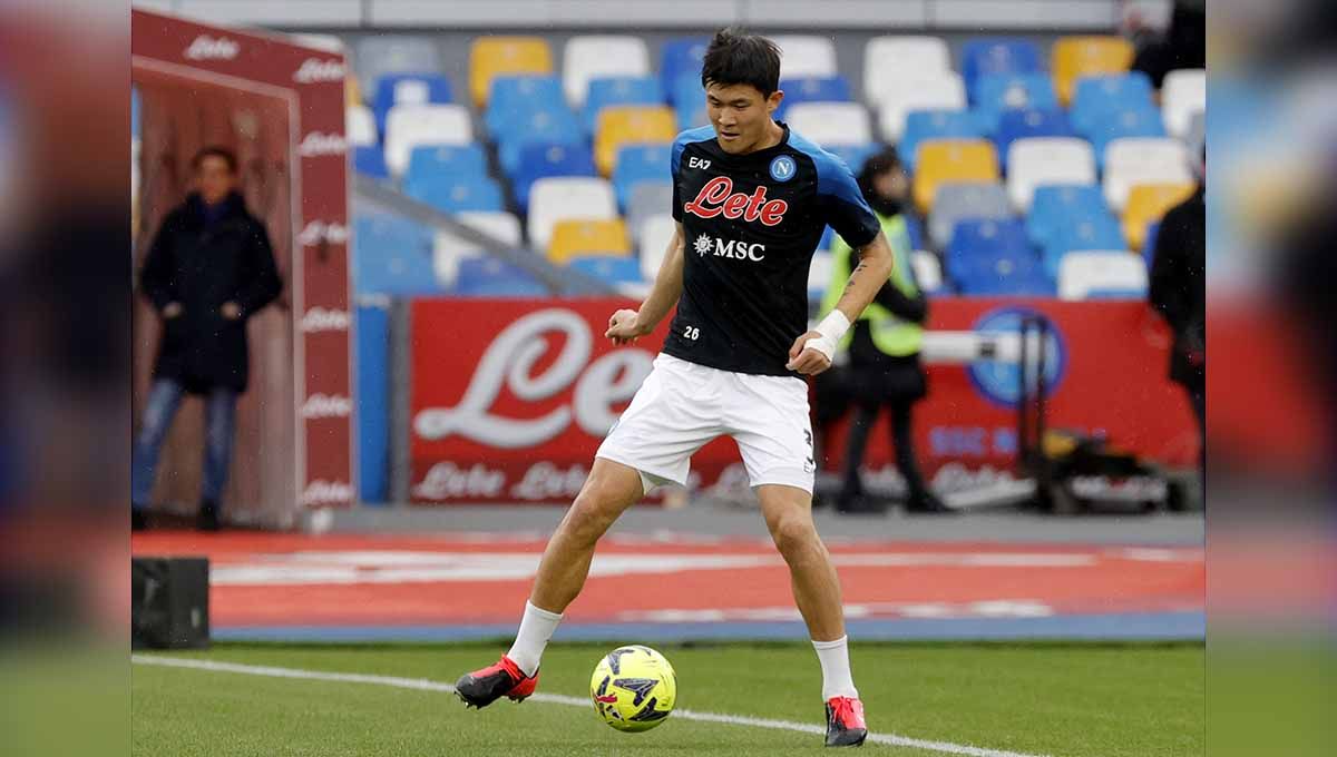 Napoli beri lampu hijau klub Liga Inggris (Premier League), Manchester United, apabila ingin merekrut Kim Min-jae. Copyright: © REUTERS/Ciro De Luca