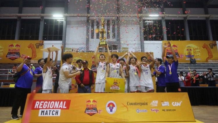 SMA Kharisma Bangsa berhasil menjadi kampiun turnamen Redbull Basketball Championships 2023 regional Banten. Foto: Redbull Indonesia. Copyright: © Redbull Indonesia