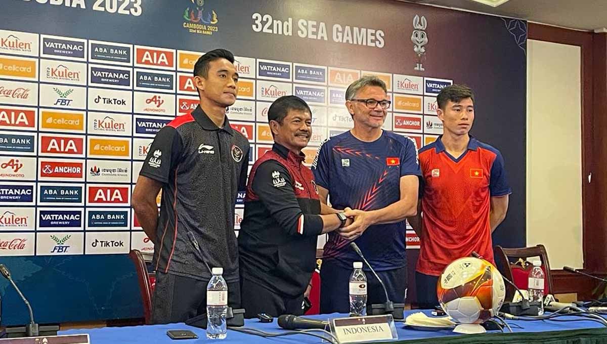 Konfrensi pers jelang pertandingan Timnas Indonesia U-22 vs Vitnam U-22 di SEA Games 2023. Copyright: &copy; Zainal Hasan/INDOSPORT