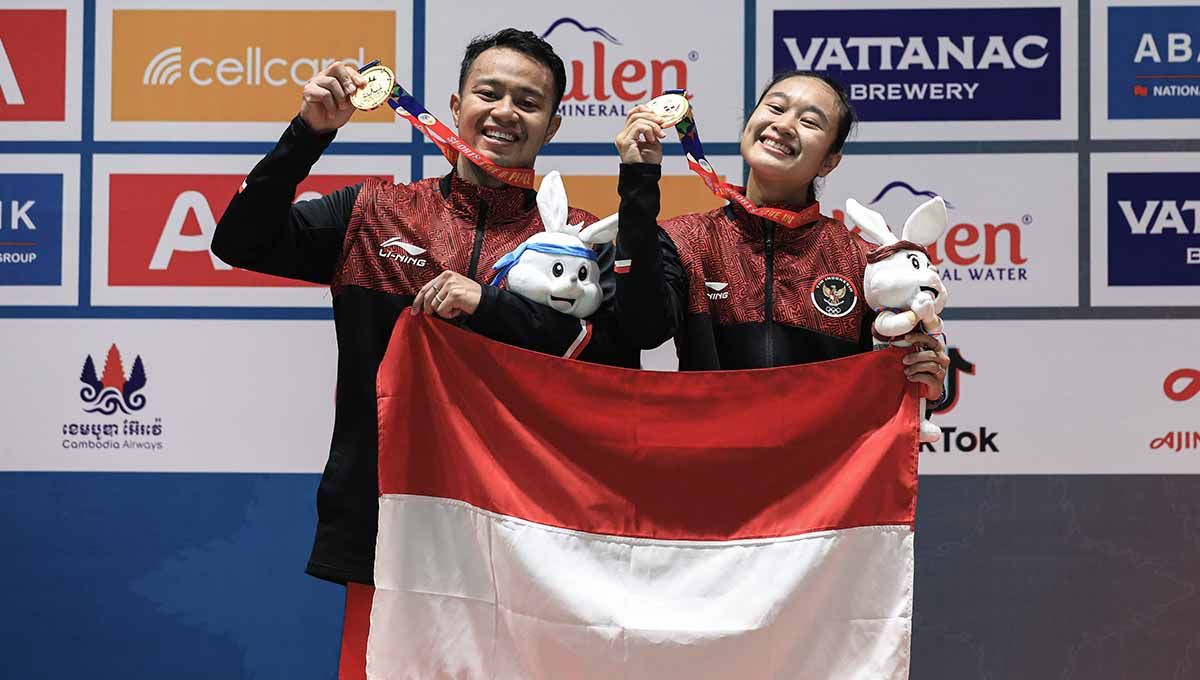 Pasangan ganda campuran Indonesia, Rehan Naufal Kusharjanto/Lisa Ayu Kusumawati juara di SEA Games 2023. (Foto: PBSI) Copyright: © PBSI