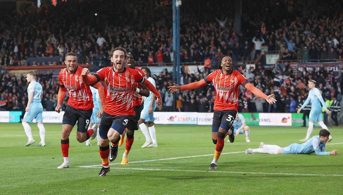 Luton Town punya sejarah pahit juga soal hukuman pengurangan poin. Foto: REUTERS/Lee Smith. Copyright: © REUTERS/Lee Smith