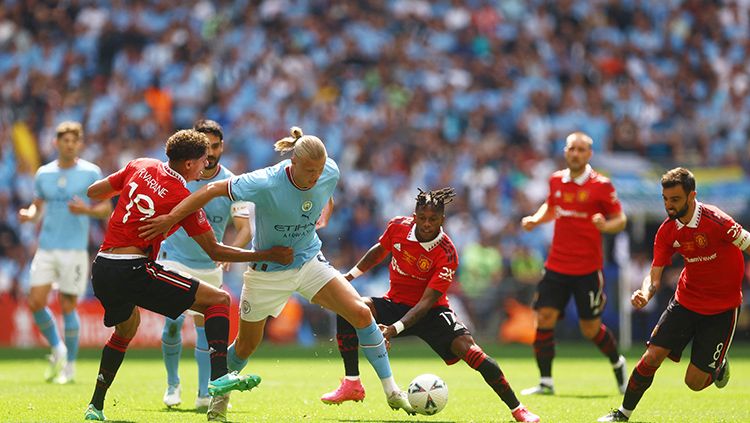 Manchester City vs Manchester United di final Piala FA 2022-2023. Copyright: © Reuters/Paul Childs