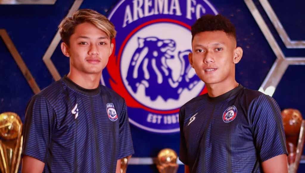 Arema perkenalkan pemain baru Achmad Maulana Syarif dan Ginanjar Wahyu. (Foto: MO Arema FC) Copyright: © MO Arema FC