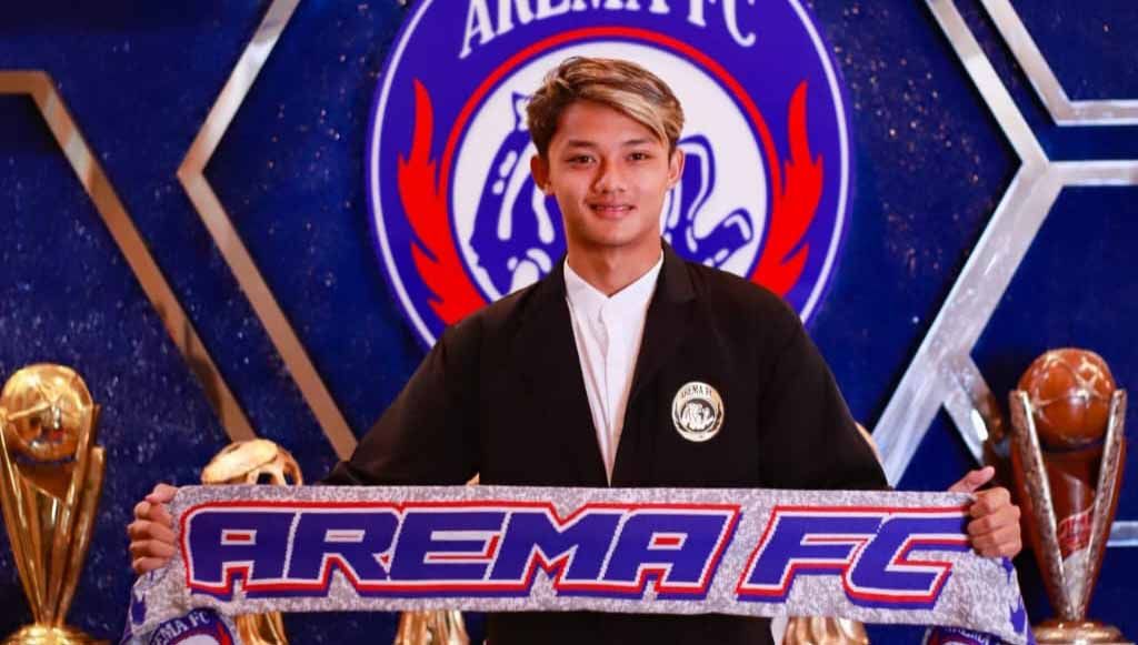 Misi kebangkitan Arema FC di pekan ke-9 Liga 1 2023/2024, selaras dengan keinginan salah satu gelandang muda pinjaman dari Persija Jakarta, Achmad Maulana Syarif. Copyright: © MO Arema FC