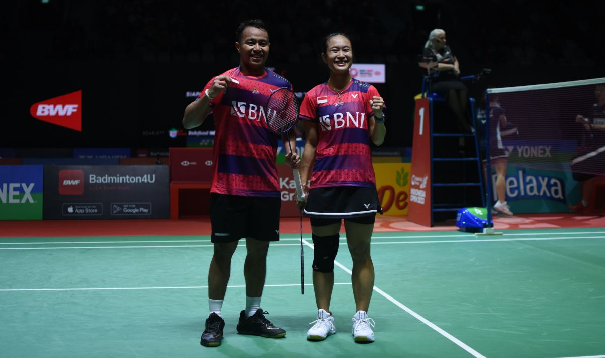 Meski baru saja gagal menjuarai  Hylo Open 2023 dengan Lisa Ayu Kusumawati, karakter epic Rehan Naufal Kusharjanto sukses menyihir badminton lovers Indonesia. Copyright: © Herry Ibrahim/INDOSPORT