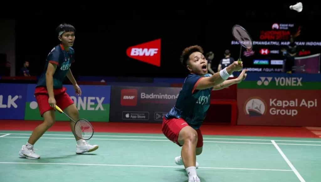 Pasangan ganda putri Indonesia Apriyani Rahayu/Siti Fadia Silva Ramadhanti di Indonesia Open 2023 usai menang atas wakil Jerman, Linda Elfer/Isabel Lohau, Rabu Rabu (14/06/23). (Foto: PBSI) Copyright: © PBSI