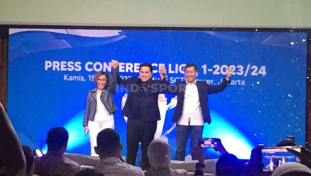 Ketum PSSI Erick Thohir dalam preskon Liga 1 2023/24. Copyright: © Petrus Manus Da' Yerimon/INDOSPORT