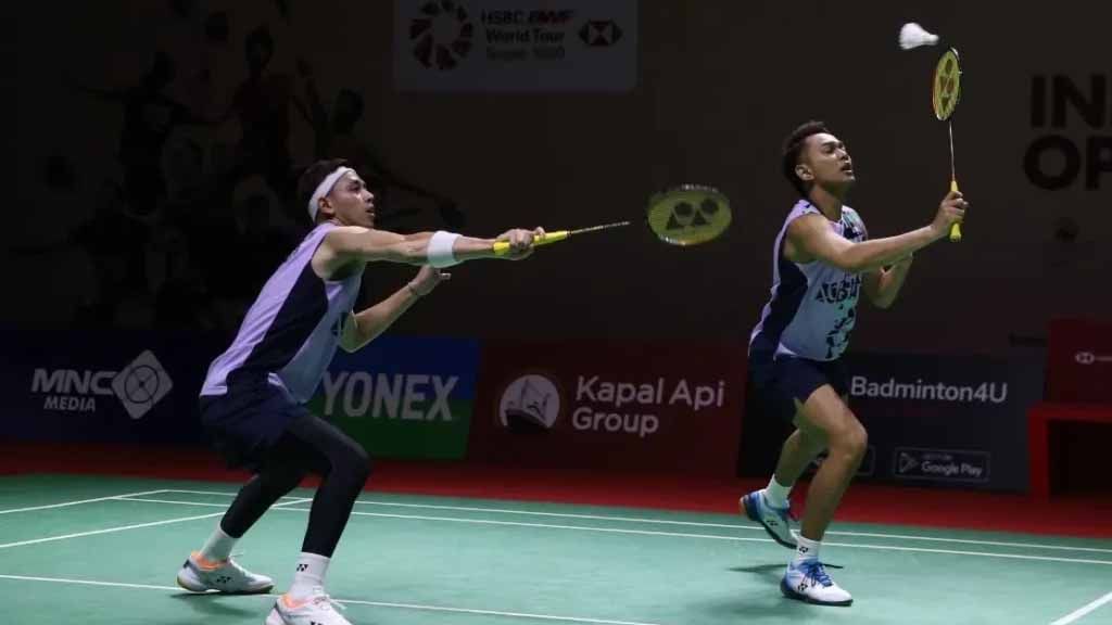 Pasangan ganda putra Indonesia, Fajar Alfian/Muhammad Rian Ardianto lolos babak perempatfinal turnamen bulutangkis Kapal Api Group Indonesia Open 2023. (Foto: PBSI) Copyright: © PBSI