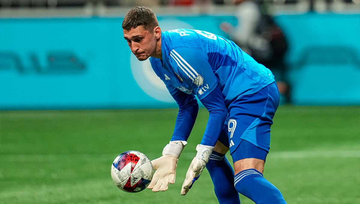 Kiper New England Revolution, Djordje Petrovic, yang dikaitkan dengan Manchester United. Foto: REUTERS/Dale Zanine. Copyright: © REUTERS/Dale Zanine