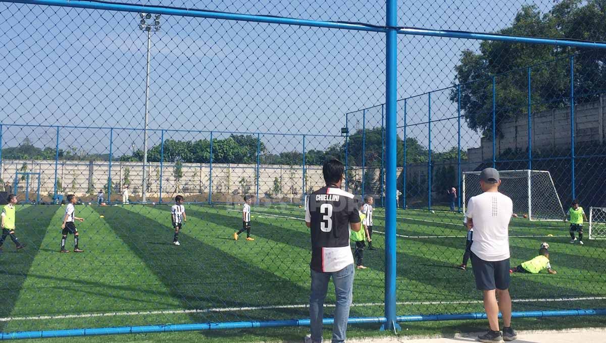 Juventus Academy gelar traning camp pertama di Indonesia. Foto: Petrus Manus Da' Yerimon/INDOSPORT. Copyright: © Petrus Manus Da' Yerimon/INDOSPORT