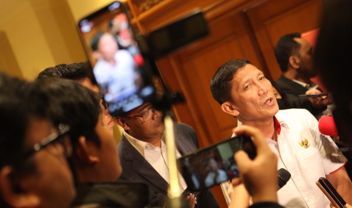 Direktur Utama PT LIB, Ferry Paulus di acara Owner Meeting Klub Liga 2 di Hotel Sultan, Selasa (27/06/23). Copyright: © Herry Ibrahim/INDOSPORT