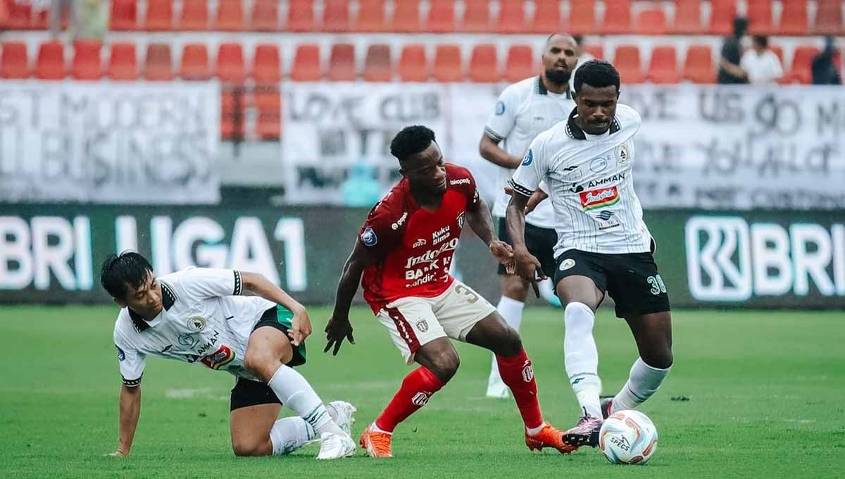 Pertandingan di BRI Liga 1 antara Bali United melawan PSS Sleman di Stadion Kapten I Wayan Dipta Gianyar. (Foto: Instagram@pssleman) Copyright: © Instagram@pssleman
