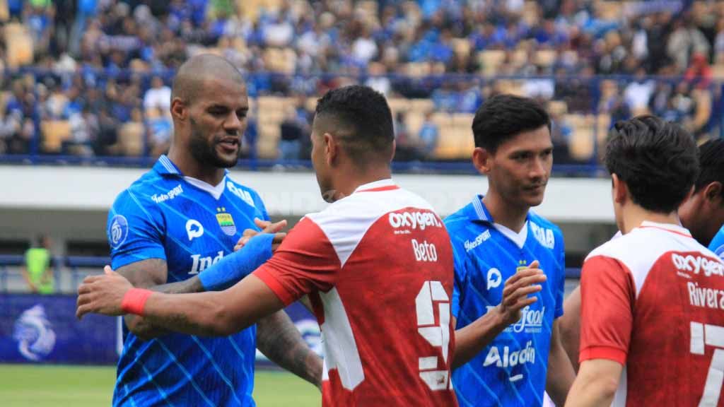 Rekap hasil Liga 1 2023-2024, Barito Putera dan Dewa United tuai hasil positif, sementara Persib Bandung merana di pekan pertama, Minggu (02/07/23). Copyright: © Arif Rahman/INDOSPORT