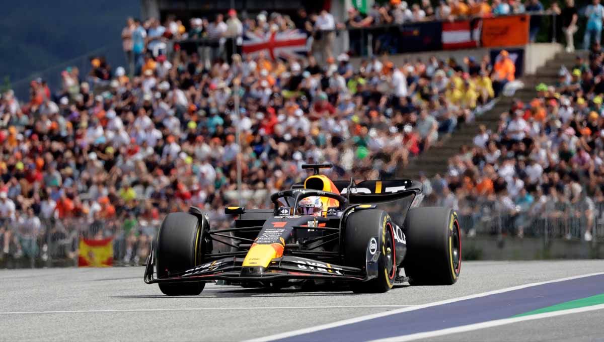 Jadwal F1 GP Brasil 2023 Hari Ini: Max Verstappen di Ambang Cetak Sejarah Lagi (Foto: REUTERS/Leonhard Foeger) Copyright: © REUTERS/Leonhard Foeger