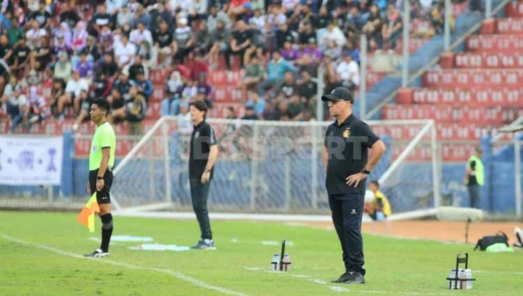Pelatih Persik, Marcelo Rospide gagal beri kemenangan untuk suporter. Copyright: © Ian Setiawan/INDOSPORT
