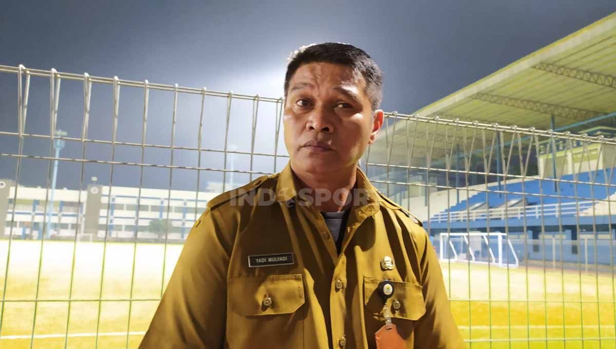 Legenda Persib, Yadi Mulyadi yang saat ini menjadi pengelola Stadion Persib. Copyright: © Arif Rahman/INDOSPORT