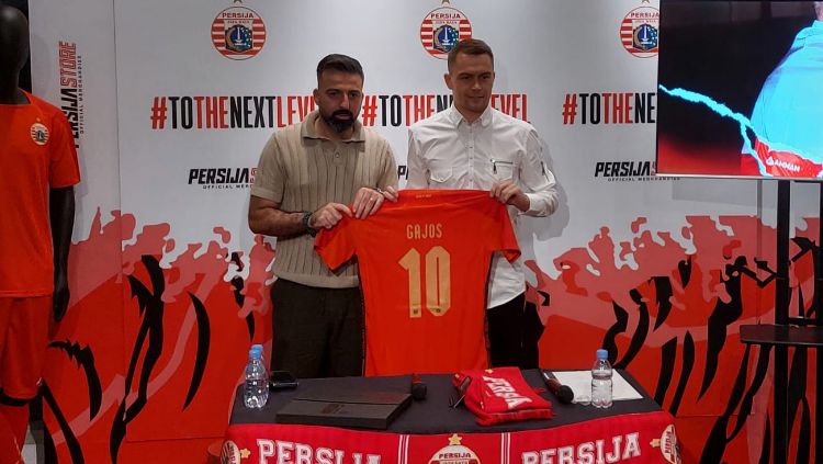 Pemain asing baru Persija Jakarta untuk Liga 1 2023/2024, Maciej Gajos. Copyright: © Zainal Hasan/INDOSPORT