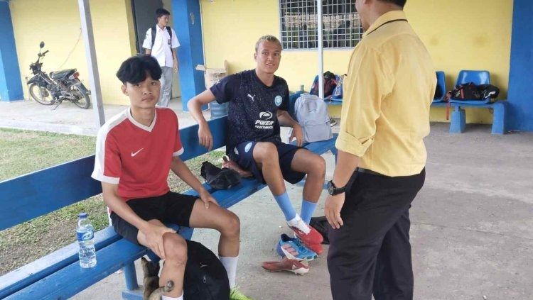 Dua pemain asing berstatus trial di PSDS Deli Serdang, Yoran Streefkerk dan Naqib Waqiuddin Bin Razali. Copyright: © Media PSDS Deli Serdang