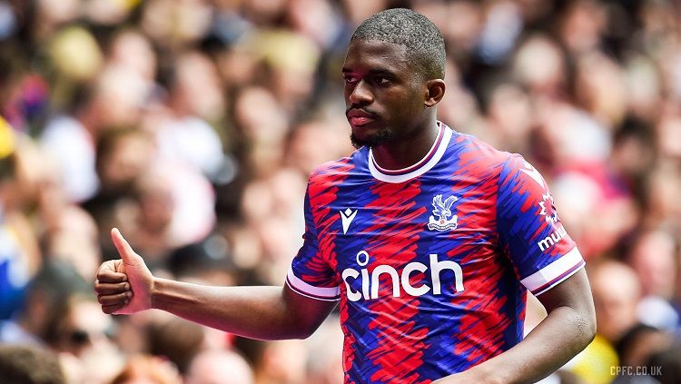 Pemain Crystal Palace, Cheick Doucoure. Copyright: © CPFC