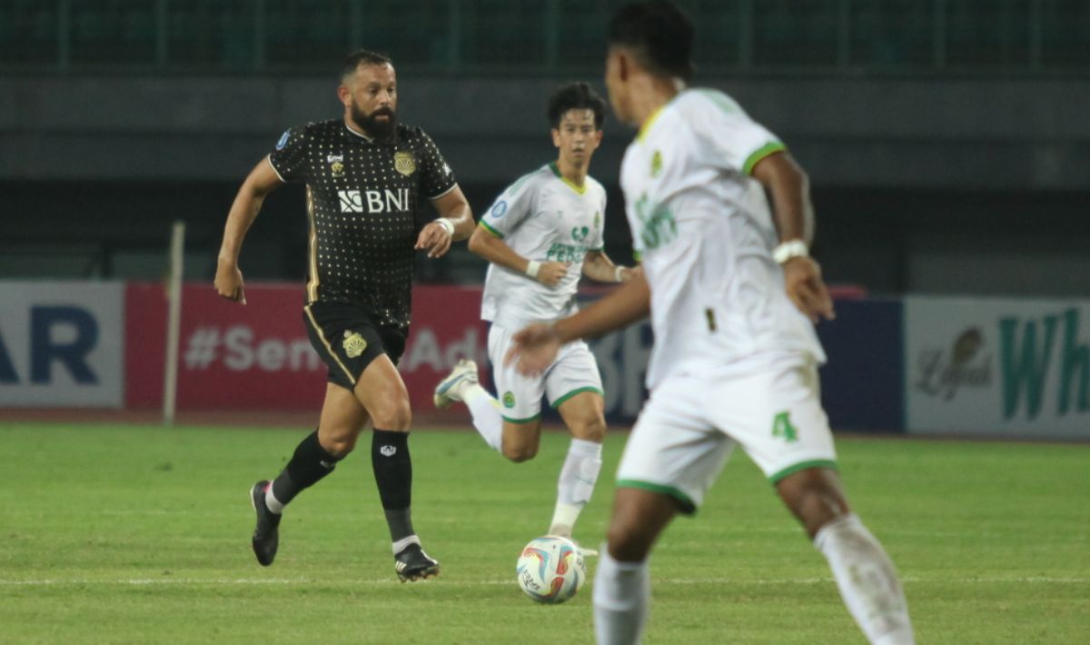 Respon pelatih Bhayangkara FC, Emral Abus, soal kinerja wasit dalam laga melawan Persita di pekan ke-6 Liga 1 2023/2024, Kamis (03/08/23). Copyright: © Herry Ibrahim/INDOSPORT