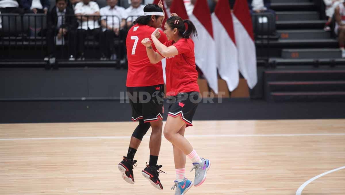 Laga eksibisi sejumlah tanah air di acara peresmian Indonesia Arena oleh Presiden RI Joko Widodo jelang FIBA World Cup 2023, Senin (07/08/23). Copyright: © Herry Ibrahim/INDOSPORT