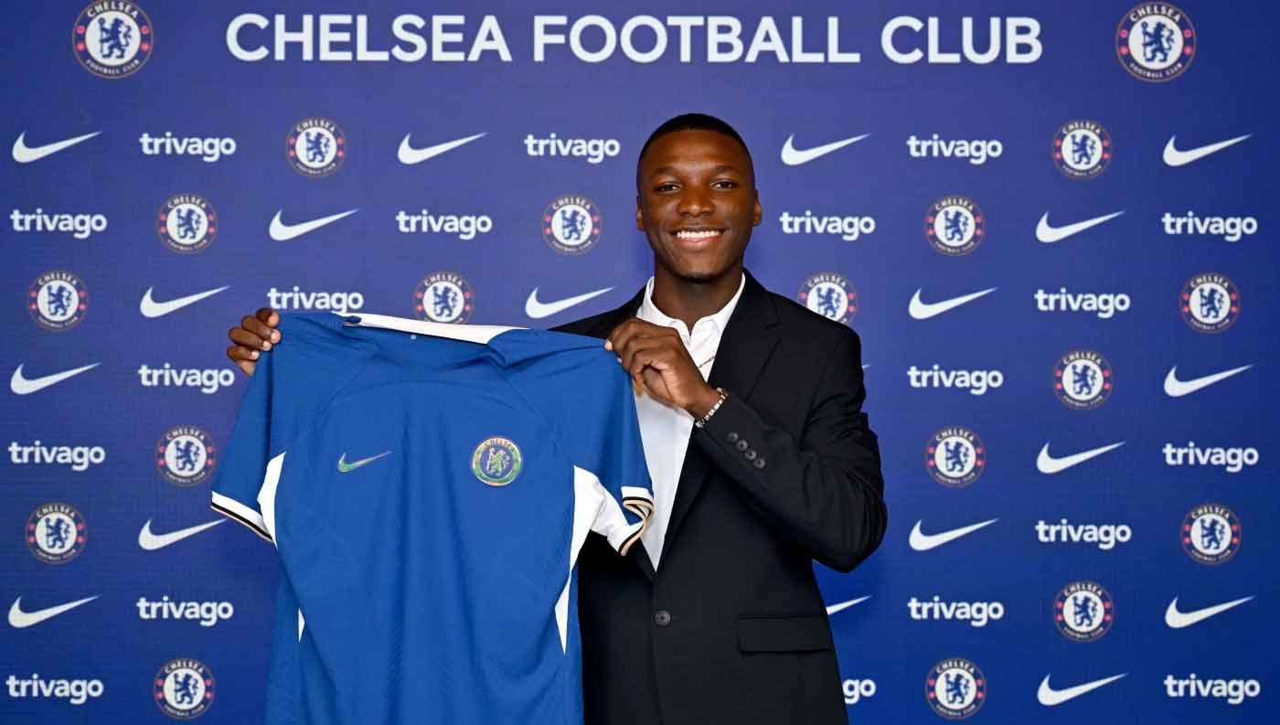 Membedah rotasi lini tengah raksasa Liga Inggris (Premier League), Chelsea, usai menikung Moises Caicedo dan Romeo Lavia dari Liverpool. Copyright: © chelseafc